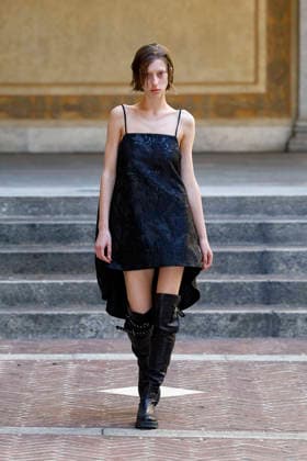 Marques Almeida Spring Summer 2027 Ready-to-Wear Collection Fashion Show at Milan Fashion Week (MLFW) on September 27, 2026 Marquess Almeida Spring Summer 2027 Ready-to-Wear Collection fashion show at Milan Fashion Week (MLFW) on September 27, 2026 Milan, Italy  Copyright: xAgencex xBestimagexAgencex xBestimagex