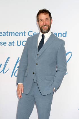 September 27, 2026, Los Angeles, Ca, USA: LOS ANGELES - SEP 27: Noah Wyle at the Rape Treatment Center at UCLA Health Annual Brunch at the Skirball Center on September 27, 2026 in Los Angeles, CA Los Angeles USA  - ZUMAnc22 20260927_zaa_nc22_037 Copyright: xKathyxHutchinsx