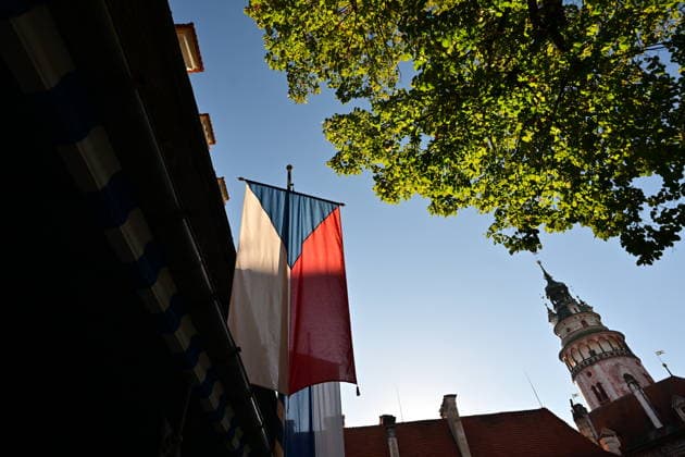 To mark the Czech Statehood Day and the St. Wenceslas city festivities, the Schwarzenberg Guards (Schwarzenberg Grenadier Guard) raised their flags in front of the guardhouse in the second castle courtyard in Cesky Krumlov, Czech Republic, on September 28, 2026. (CTKxPhoto VaclavxPancer) CTKPhotoP2026092802481  CTKPhotoP2026092802481