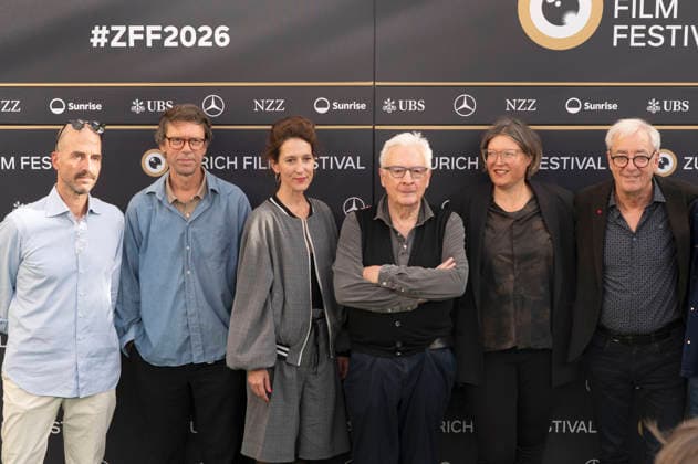 Guest, Daniel Baumann, Ariane von Graffenried, Heinz Bütler, Nina Zimmer, and Ueli Jäggi at the premiere of the documentary *Ebjä Adolf Wölfli* at the 22nd Zurich Film Festival at Arthouse Piccadilly in Zurich, September 27, 2026 Foto:xA.xRaemyx xFuturexImagex woelfi_6901