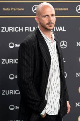 Gustaf Skarsgard at the premiere of the film *Adult Supervision Arkipelag* at the 22nd Zurich Film Festival at the Corso in Zurich, September 27, 2026 Foto:xA.xRaemyx xFuturexImagex adult_6915