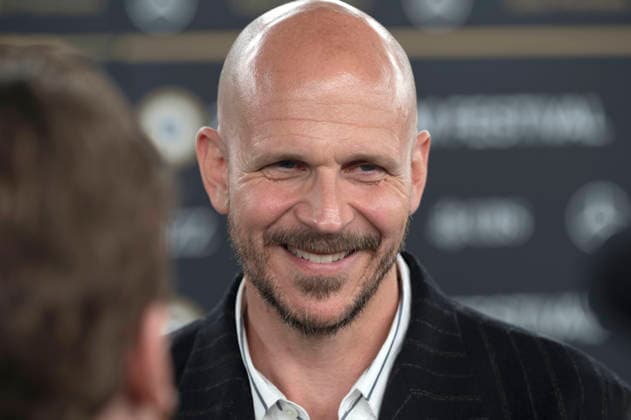 Gustaf Skarsgard at the premiere of the film *Adult Supervision Arkipelag* at the 22nd Zurich Film Festival at the Corso in Zurich, September 27, 2026 Foto:xA.xRaemyx xFuturexImagex adult_6918