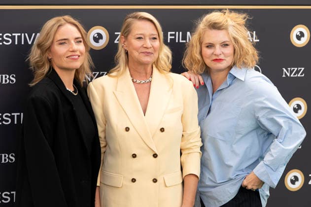 Josephine Park, Trine Dyrholm, and Reta Guetg at the premiere of the film *The Guest* (*Gaesten*) at the 22nd Zurich Film Festival at Corso Zurich, September 27, 2026 Foto:xA.xRaemyx xFuturexImagex guest_6901