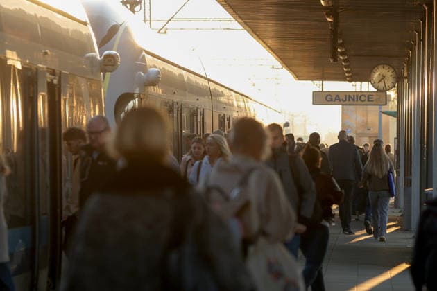Zagreb public transport strike People waiting for the train are pictured at Gajnice railway terminal on September 28, 2026, during the strike at ZET and Zagreb Holding.  EmicaxElvedji PIXSELL