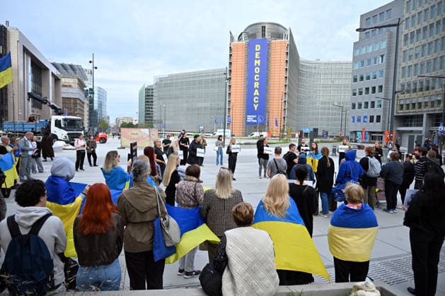 Ukrainians rally in Brussels calling for opening of Ukraine corridor BRUSSELS, BELGIUM - SEPTEMBER 28: Ukrainians gather with Ukrainian flags and suitcases outside the Council of the European Union during a demonstration calling for the opening of a Ukraine corridor, on September 28, 2026 in Brussels, Belgium. The protest was held as defense ministers from EU member states met in the Belgian capital. Dursun Aydemir Anadolu Brussels Belgium. Editorial use only. Please get in touch for any other usage.  Copyright: x2026xAnadoluxDursunxAydemirx
