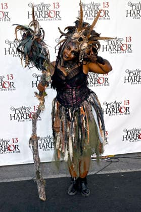 Cosplayers at the Queen Mary s Dark Harbor Media VIP Night at Dark Harbor, Long Beach, September 27, 2026 Foto:xD.xStarbuckx xFuturexImagex harbor_6908