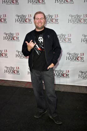 Connor Dean at the Queen Mary s Dark Harbor Media VIP Night at Dark Harbor, Long Beach, September 27, 2026 Foto:xD.xStarbuckx xFuturexImagex harbor_6911