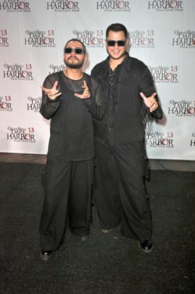 Paul Silva and Matthew Chavana at the Queen Mary s Dark Harbor Media VIP Night at Dark Harbor in Long Beach, September 27, 2026 Foto:xD.xStarbuckx xFuturexImagex harbor_6944