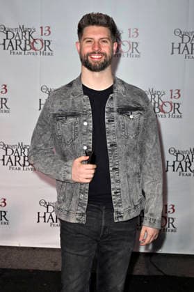 Jeremy Olenski at the Queen Mary s Dark Harbor Media VIP Night at Dark Harbor, Long Beach, September 27, 2026 Foto:xD.xStarbuckx xFuturexImagex harbor_6953