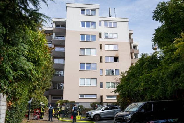 Apartment Completely Destroyed by Fire; Resident Escapes with Minor Injuries from Smoke O