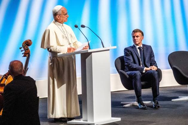 RECORD DATE NOT STATED The Pope in Metz Photo by Arnaud BEINAT Maxppp September 28, 2026, Metz, Moselle, Lorraine, Grand Est, France Address by Pope Leo XIV at the Robert Schuman Convention Center, in the presence of French President Emmanuel Macron and Catholic Cardinal Jean Marc Aveline, President of the French Bishops’ Conference, Metz, France, September 28, 2026 Pope Leo XIV delivers a speech at the Robert Schuman Convention Center in Metz, in the presence of French President Emmanuel Macron and Cardinal Jean Marc Aveline, President of the French Bishops’ Conference, during the Pope’s four-day apostolic visit to France Copyright: xMAXPPPxArnaudxBeinatx ABE260928-08 ABE260928-08