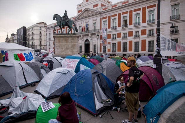September 28, 2026, Madrid, Madrid, Spain: Three young people amidst tents in Madrid s central Puerta del Sol, during a protest camp against the high cost of housing and rent in Spain. The protest arose following the eviction of an 87-year-old woman from her apartment in Madrid. Madrid Spain - ZUMAs296 20260928_znp_s296_007 Copyright: xLuisxSotox