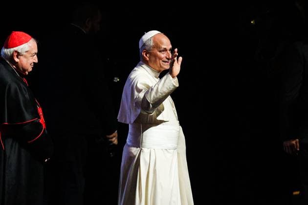 Visit by Pope Leo XVI: Speech on Peace in Metz POPE S VISIT TO FRANCE PHOTOPQR LE REPUBLICAIN LORRAIN Hugo AZMANI Metz September 28, 2026 Visit by Pope Leo XVI: Speech on Peace in Metz September 28, 2026, Metz, France Pope Leo XIV is on an apostolic visit to France from September 25 to 28, 2026 Metz, Moselle, Lorraine, France  Copyright: xPHOTOPQR LExREPUBLICAINxLORRAIN xHugoxAZMANIx 20260928RBL8398 20260928RBL8398