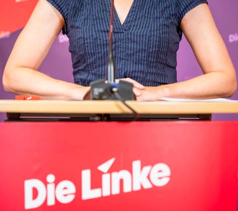 Ines Schwerdtner EUR, Germany, Berlin, September 28, 2026 Press conference by Ines Schwerdtner, chairwoman of the party Die Linke, at the Karl Liebknecht House on current issues: the complaint filed against Federal Minister Dobrindt, long-term care reform, expropriation or socialization, and the resignation of Jens Spahn