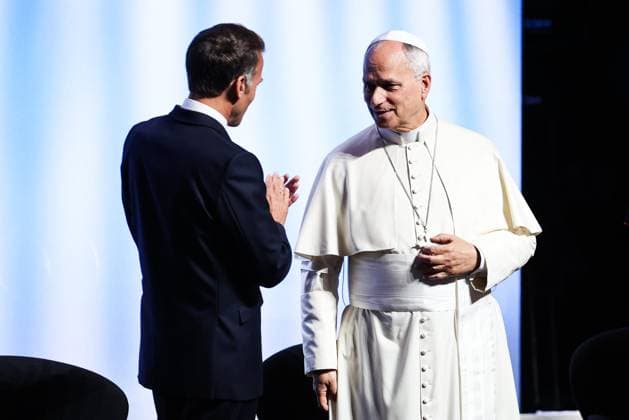 Visit by Pope Leo XVI: Speech on Peace in Metz POPE S VISIT TO FRANCE PHOTOPQR LE REPUBLICAIN LORRAIN Hugo AZMANI Metz September 28, 2026 Visit by Pope Leo XVI: Speech on Peace in Metz September 28, 2026, Metz, France Pope Leo XIV is on an apostolic visit to France from September 25 to 28, 2026 With French President Emmanuel Macron Metz, Moselle, Lorraine, France  Copyright: xPHOTOPQR LExREPUBLICAINxLORRAIN xHugoxAZMANIx 20260928RBL8393 20260928RBL8393