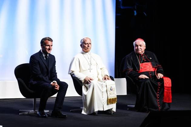 Visit by Pope Leo XVI: Speech on Peace in Metz POPE S VISIT TO FRANCE PHOTOPQR LE REPUBLICAIN LORRAIN Hugo AZMANI Metz September 28, 2026 Visit by Pope Leo XVI: Speech on Peace in Metz September 28, 2026, Metz, France Pope Leo XIV is on an apostolic visit to France from September 25 to 28, 2026, with French President Emmanuel Macron in Metz, Moselle, Lorraine, France  Copyright: xPHOTOPQR LExREPUBLICAINxLORRAIN xHugoxAZMANIx 20260928RBL8395 20260928RBL8395