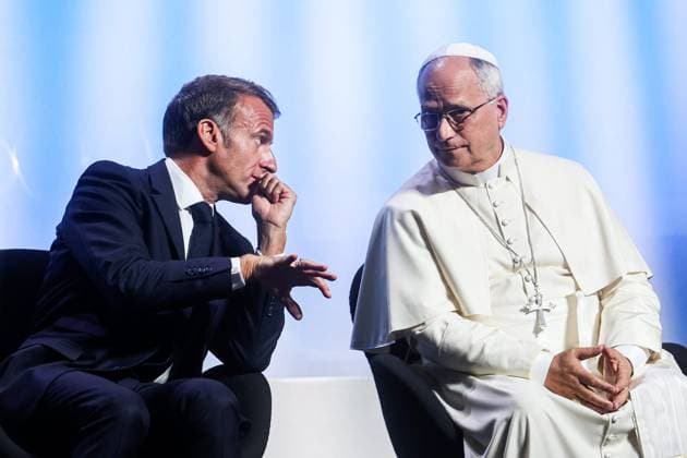 Visit by Pope Leo XVI: Speech on Peace in Metz POPE S VISIT TO FRANCE PHOTOPQR LE REPUBLICAIN LORRAIN Hugo AZMANI Metz September 28, 2026 Visit by Pope Leo XVI: Speech on Peace in Metz Emmanuel Macron and Pope Leo XIV September 28, 2026, Metz, France Pope Leo XIV is on an apostolic visit to France from September 25 to 28, 2026 With French President Emmanuel Macron Metz, Moselle, Lorraine, France  Copyright: xPHOTOPQR LExREPUBLICAINxLORRAIN xHugoxAZMANIx 20260928RBL8399 20260928RBL8399
