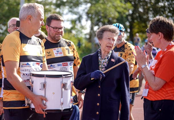 The Princess Royal Meets Sir Kevin Sinfield During His 7 In 7 Challenge YORK, ENGLAND - SEPTEMBER 28: Princess Anne, Princess Royal speaks with Tanya Curry (R), Chief Executive of the Motor Neurone Disease (MND) Association as she bangs a drum to start the next stage of the race during the 7 in 7: The Grand Finale at the University of York Athletics Track on September 28, 2026 in York, England. Sir Kevin Sinfield is running an ultra marathon every day for seven days to raise money for motor neurone disease (MND) in memory of his former Leeds Rhinos teammate Rob Burrow., Credit:Dominic Lipinski PA ROTA - B68 Avalon United Kingdom, England, York  Copyright: xDominicxLipinskix xPAxROTAx-xB68x xAvalonx 1138881249