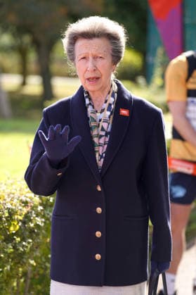 The Princess Royal Meets Sir Kevin Sinfield During His 7 In 7 Challenge YORK, ENGLAND - SEPTEMBER 28: Princess Anne, Princess Royal gestures during the 7 in 7: The Grand Finale at the University of York Athletics Track on September 28, 2026 in York, England. Sir Kevin Sinfield is running an ultra marathon every day for seven days to raise money for motor neurone disease (MND) in memory of his former Leeds Rhinos teammate Rob Burrow., Credit:Dominic Lipinski PA ROTA - B68 Avalon United Kingdom, England, York  Copyright: xDominicxLipinskix xPAxROTAx-xB68x xAvalonx 1138881251