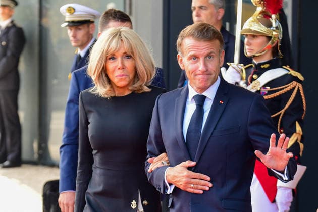 President Emmanuel Macron and his wife, First Lady Brigitte Macron, leave the Robert Schuman Conference Center in Metz, in northeastern France, on September 28, 2026, the final day of the Pope’s visit to France. Romain Doucelin, Bestimage. French President Emmanuel Macron and his wife, First Lady Brigitte Macron, leave the Robert Schuman Conference Center in Metz, northeastern France, on September 28, 2026, the final day of the Pope’s visit to France Metz, France Copyright: xRomainxDoucelinx xBestimagexRomainxDoucelinx xBestimagex