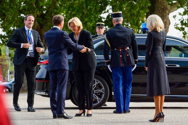 President Emmanuel Macron and his wife, First Lady Brigitte Macron, welcome Anke Rehlinger, a member of the Bundesrat of the Federal Republic of Germany, upon her arrival for the At the Roots of Europe for Peace and Unity meeting at the Robert Schuman Conference Center in Metz, France, on September 28, 2026, the final day of the Pope’s visit to France Romain Doucelin Bestimage French President Emmanuel Macron and his wife, First Lady Brigitte Macron, welcome guests upon their arrival for the At the Roots of Europe for Peace and Unity meeting at the Robert Schuman Conference Center in Metz, France, on September 28, 2026, the final day of the Pope’s visit to France Metz France Copyright: xRomainxDoucelinx xBestimagexRomainxDoucelinx xBestimagex