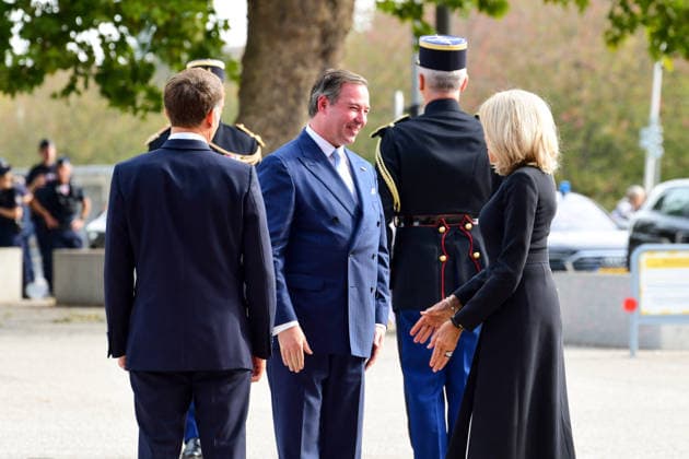 President Emmanuel Macron and his wife, First Lady Brigitte Macron, welcome Grand Duke Guillaume upon his arrival for the At the Roots of Europe for Peace and Unity meeting at the Robert Schuman Conference Center in Metz, France, on September 28, 2026, the final day of the Pope’s visit to France Romain Doucelin Bestimage French President Emmanuel Macron and his wife, First Lady Brigitte Macron, welcome guests upon their arrival for the At the Roots of Europe for Peace and Unity meeting at the Robert Schuman Conference Center in Metz, France, on September 28, 2026, the final day of the Pope’s visit to France Metz, France Copyright: xRomainxDoucelinx xBestimagexRomainxDoucelinx xBestimagex