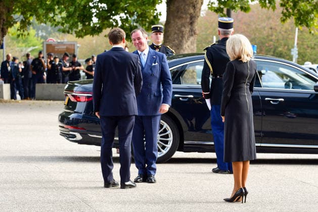 President Emmanuel Macron and his wife, First Lady Brigitte Macron, welcome Grand Duke Guillaume upon his arrival for the At the Roots of Europe for Peace and Unity meeting at the Robert Schuman Conference Center in Metz, France, on September 28, 2026, the final day of the Pope’s visit to France Romain Doucelin Bestimage French President Emmanuel Macron and his wife, First Lady Brigitte Macron, welcome guests upon their arrival for the At the Roots of Europe For Peace and Unity meeting at the Robert Schuman Conference Center in Metz, France, on September 28, 2026, the final day of the Pope’s visit to France Metz, France Copyright: xRomainxDoucelinx xBestimagexRomainxDoucelinx xBestimagex