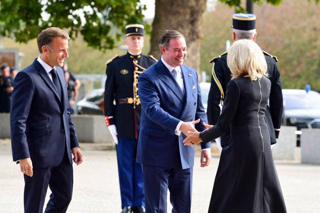 President Emmanuel Macron and his wife, First Lady Brigitte Macron, welcome Grand Duke Guillaume upon his arrival for the At the Roots of Europe for Peace and Unity meeting at the Robert Schuman Conference Center in Metz, France, on September 28, 2026, the final day of the Pope’s visit to France. Romain Doucelin Bestimage French President Emmanuel Macron and his wife, First Lady Brigitte Macron, welcome guests upon their arrival for the At the Roots of Europe for Peace and Unity meeting at the Robert Schuman Conference Center in Metz, France, on September 28, 2026, the final day of the Pope’s visit to France Metz, France Copyright: xRomainxDoucelinx xBestimagexRomainxDoucelinx xBestimagex