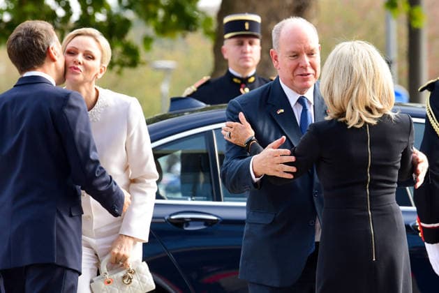 President Emmanuel Macron and his wife, First Lady Brigitte Macron, welcome Prince Albert II of Monaco and Princess Charlène of Monaco upon their arrival for the At the Roots of Europe for Peace and Unity meeting at the Robert Schuman Conference Center in Metz, France, on September 28, 2026, the final day of the Pope’s visit to France. Romain Doucelin Bestimage French President Emmanuel Macron and his wife, First Lady Brigitte Macron, welcome guests upon their arrival for the At the Roots of Europe: For Peace and Unity meeting at the Robert Schuman Conference Center in Metz, France, on September 28, 2026, the final day of the Pope’s visit to France Metz, France Copyright: xRomainxDoucelinx xBestimagexRomainxDoucelinx xBestimagex