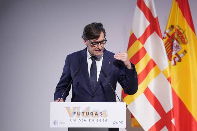 Sánchez Participates in the Presentation of the Vidas Futuras Report The president of the Generalitat de Catalunya, Salvador Illa, during the presentation of the Vidas Futuras report at the Disseny Hub Barcelona on September 28, 2026, in Barcelona, Catalonia, Spain. The report details key projections in housing, such as the transition toward smart urban models, the expansion of affordable housing, and climate neutrality in construction. Furthermore, in the social sphere, it forecasts challenges stemming from an aging population, labor automation, and climate change mitigation. SEPTEMBER 28, 2026 Spain Copyright: xDavidxZorrakinox 7805924