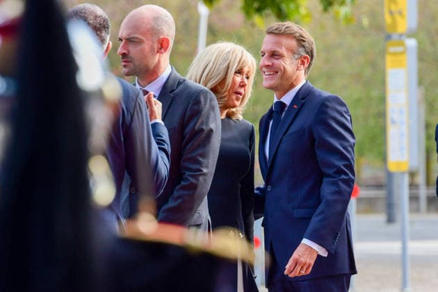 Pope Leo XIV in France - Arrivals at Meeting For Peace And Unity in Metz French President Emmanuel Macron, First Lady Brigitte Macron, and Jean-Noël Barrot, Minister of Europe and Foreign Affairs, welcome guests upon their arrival for the At the Roots of Europe: For Peace and Unity meeting at the Robert Schuman Conference Centre in Metz, France on September 28, 2026, the final day of the Pope s visit to France. Photo by Romain Doucelin Pool ABACAPRESS.COM Metz France  Copyright: xDoucelinxRomain ABACAx