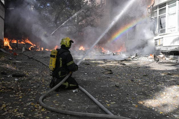 Russian drone attacks in Kyiv KYIV, UKRAINE - SEPTEMBER 28: Firefighters and rescue workers carry out emergency operations at the damaged building of the National Academy of Sciences of Ukraine following a Russian jet-powered drone strike in central Kyiv, Ukraine on September 28, 2026. The attack caused severe structural destruction and ignited a major fire at the scientific facility, while a separate drone hit damaged the nearby Dobrobut private medical centre as emergency crews conducted search and rescue efforts across the capital. Danylo Antoniuk Anadolu Kyiv Ukraine. Editorial use only. Please get in touch for any other usage.  Copyright: x2026xAnadoluxDanyloxAntoniukx
