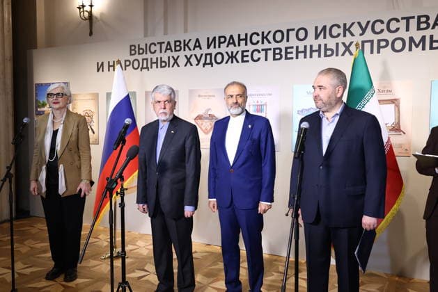 RUSSIA, MOSCOW - SEPTEMBER 28, 2026: All-Russian Museum of Decorative Art Director Tatyana Rybkina, Iran s Minister of Culture and Islamic Guidance Abbas Salehi, Iran s Ambassador to Russia Kazem Jalali and Russia s Deputy Minister of Culture Andrei Malyshev (L-R) speak at an exhibition of Iranian Art and Folk Arts and Crafts during the Festival of Iranian Culture at the All-Russian Museum of Decorative Art. Artyom Geodakyan TASS  98492398