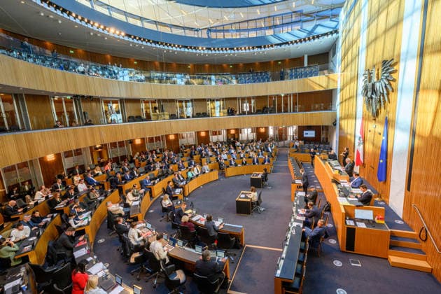 Vienna, September 28, 2026 99th Session of the National Council Special session to adopt the federal government’s fuel price cap PHOTO: The chamber with the members of the National Council 99th Session of the Austrian National Council Special session on the adoption of the federal government’s fuel price rebate National Council session, p