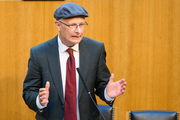 Vienna, September 28, 2026—99th Session of the National Council: Special session on the adoption of the federal government’s fuel price cap. PHOTO: Finance Minister Markus Marterbauer (SPÖ). 99th Session of the Austrian National Council: Special session on the adoption of the federal government’s fuel price capNational Council sessio