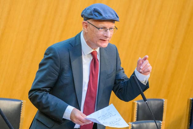 Vienna, September 28, 2026—99th Session of the National Council: Special session on the adoption of the federal government’s fuel price cap. PHOTO: Finance Minister Markus Marterbauer (SPÖ). 99th Session of the Austrian National Council: Special session on the adoption of the federal government’s fuel price capNational Council sessio