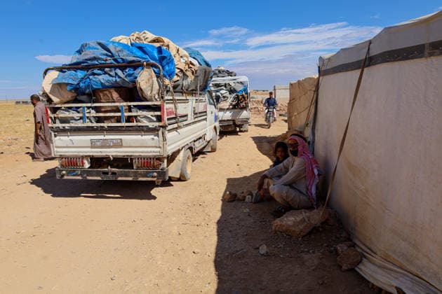 65 families return to their homes from Rasm al-Akhdar camp in Manbij MANBIJ, SYRIA - SEPTEMBER 28: A total of 65 families, comprising around 300 people living at Rasm al-Akhdar camp in the Manbij area of northern Syria leave the camp to return to their homes in Aleppo and Raqqa, on September 28, 2026. The convoy of families set off for the areas of Maskanah and Deir Hafir in Aleppo province and locations in Raqqa. The Syrian Red Crescent distributed emergency aid packages to the families leaving the camp. Nebieha Altaha Anadolu Manbij Syria. Editorial use only. Please get in touch for any other usage.  Copyright: x2026xAnadoluxNebiehaxAltahax