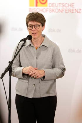 Beate Gilles at the opening press conference for the fall plenary assembly of the German Bishops Conference at the Fulda Cathedral Parish Center, September 28, 2026 Foto:xP.xBackx xFuturexImagex bischofskonferenz_6916