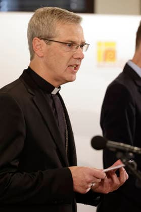 Heiner Wilmer at the opening press conference for the fall plenary assembly of the German Bishops Conference at the Fulda Cathedral Parish Center, September 28, 2026 Foto:xP.xBackx xFuturexImagex bischofskonferenz_6933