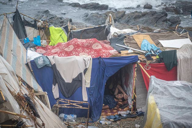 Rain Affects the Settlements on El Trampolín Beach in Ceuta Migrants Remain in the Settlements on El Trampolín Beach Despite the Rain, as of September 28, 2026, in Ceuta, Spain. Around 3,000 migrants remain in makeshift settlements on Ceuta’s beaches following the massive influx recorded in late July. Continuous rain is flooding the ground and damaging the shacks built with reeds, plastic, cardboard, and sheets on Trampolín Beach. SEPTEMBER 28, 2026, Ceuta, Ceuta, Spain  Copyright: xMarcosxMorenox 7806280