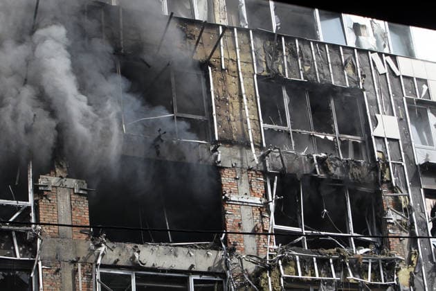 Smoke rises from a business centre, damaged by a Russian drone strike, Dnipro, Ukraine, September 28, 2026. At least three people were killed, and another 15 people were injured in the attack. (Photo by Mykola Miakshykov Ukrinform) Russians attack business centre in Dnipro with drone  Copyright: xMykolaxMiakshykovx