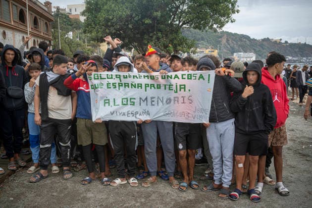 Rain Affects Settlements on El Trampolín Beach in Ceuta; Migrant Children Seek Protection from Spain, September 28, 2026, in Ceuta, Spain. Around 3,000 migrants remain in makeshift settlements on Ceuta’s beaches following the mass influx recorded in late July. Continuous rain is flooding the ground and affecting the shacks built with reeds, plastic, cardboard, and sheets on El Trampolín Beach. SEPTEMBER 28, 2026 Ceuta, Spain  Copyright: xMarcosxMorenox 7806329