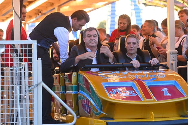 Markus SOEDER, Minister-President of Bavaria and CSU Chairman, and Mayor Dominik Krause ride the Olympia Looping. The two are thus fulfilling a promise: They had announced that they would take the roller coaster ride if Munich were selected in the national bidding process for the 191st Oktoberfest from September 19 to October 4, 2026, at