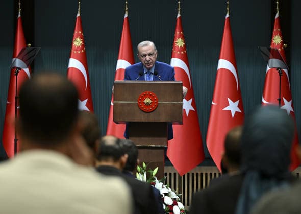 Turkish President Recep Tayyip Erdogan ANKARA, TURKIYE - SEPTEMBER 28: Turkish President Recep Tayyip Erdogan makes statements following a cabinet meeting held at the Presidential Complex in Ankara, Turkiye, on September 28, 2026. Utku Ucrak Anadolu Ankara Turkey. Editorial use only. Please get in touch for any other usage.  Copyright: x2026xAnadoluxUtkuxUcrakx