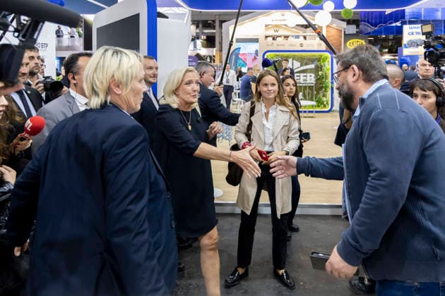 Paris, France September 28, 2026 - Le Grand Oral at the Paris Construction Show, where candidates for the 2027 French presidential election present their proposals regarding the construction and housing sectors. BATIMAT is an international trade fair for building and construction professionals. This year s edition takes place from September 28 to October 1 - Marine Le Pen POLITIQUE, BATIMAT, SECTEUR DE LA CONSTRUCTION, ECONOMIE, BTP  Copyright: xVincentxIsorex