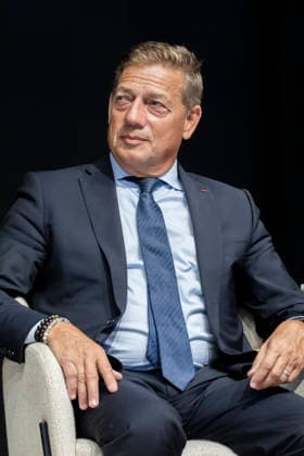 Paris, France September 28, 2026 - Le Grand Oral at the Paris Construction Show, where candidates for the 2027 French presidential election present their proposals regarding the construction and housing sectors. BATIMAT is an international trade fair for building and construction professionals. This year s edition takes place from September 28 to October 1 - Jean-Christophe Repon POLITIQUE, BATIMAT, SECTEUR DE LA CONSTRUCTION, ECONOMIE, BTP, CAPEB  Copyright: xVincentxIsorex