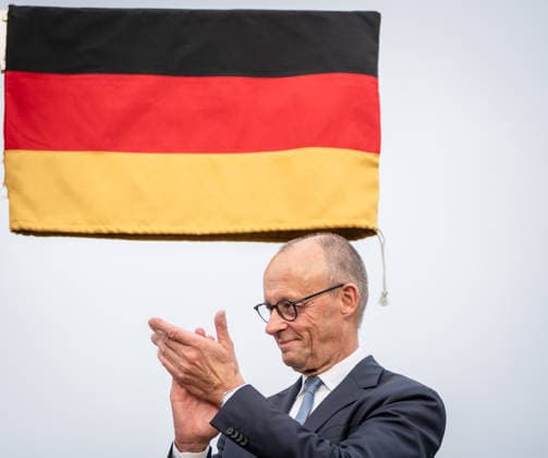 Chancellor Friedrich Merz during the dedication ceremony on the Gustav Heinemann Bridge in Saarlouis; dedication of Helmut Kohl Street and Rue François Mitterrand in Saarlouis, Saarlouis, Saarland, Germany; Gustav Heinemann Bridge