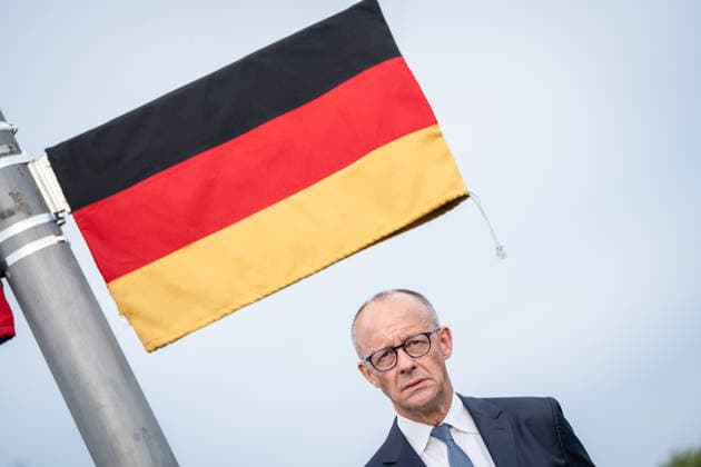 Chancellor Friedrich Merz during the dedication ceremony on the Gustav Heinemann Bridge in Saarlouis; dedication of Helmut Kohl Street and Rue François Mitterrand in Saarlouis, Saarlouis, Saarland, Germany; Gustav Heinemann Bridge