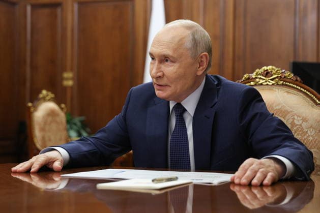 RUSSIA, MOSCOW - SEPTEMBER 28, 2026: Russia s President Vladimir Putin is seen during a meeting with Rosatom CEO Likhachev in the Kremlin Moscow Russia  - ZUMAt113 20260928_zaa_t113_206 Copyright: xVyacheslavxProkofyevx