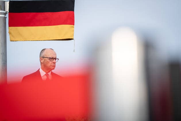 Chancellor Friedrich Merz during the dedication ceremony on the Gustav Heinemann Bridge in Saarlouis; dedication of Helmut Kohl Street and Rue François Mitterrand in Saarlouis, Saarlouis, Saarland, Germany; Gustav Heinemann Bridge
